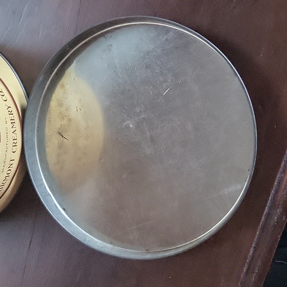 VINTAGE METAL CHEESE TIN - Picture 6 of 7
